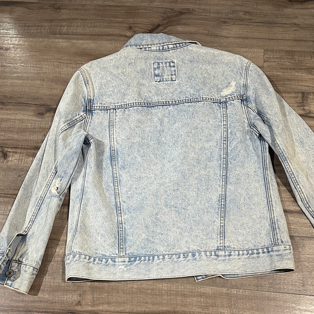 Abercrombie & Fitch Light Blue Denim Jacket - Picture 3 of 4